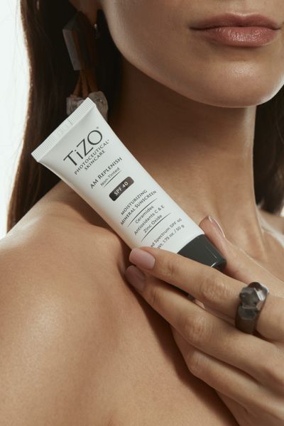 TiZO Денний поживний крем без відтінку AM Replenish Non-Tinted SPF 40 126 фото