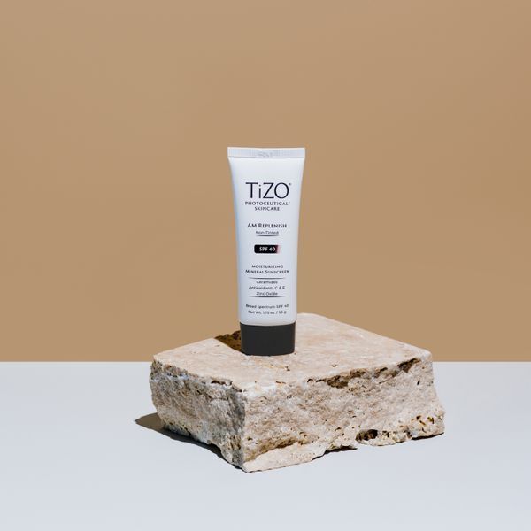 TiZO Денний поживний крем без відтінку AM Replenish Non-Tinted SPF 40 126 фото
