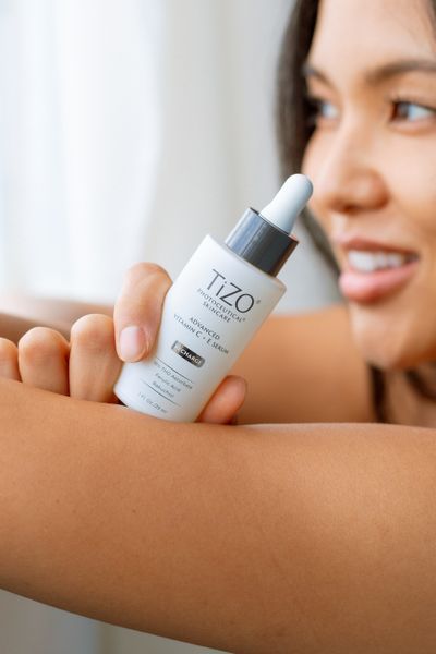 TiZO Антиоксидантна сироватка з вітамінами Advanced Vitamin C+E Serum 149 фото