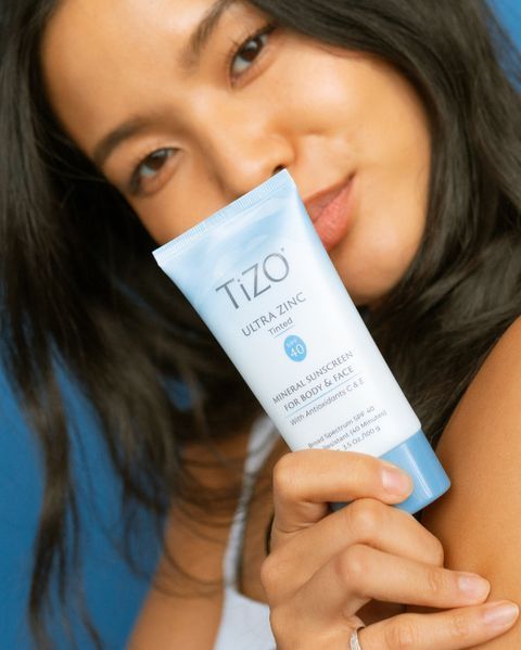 TiZO Мінеральний сонцезахисний крем для обличчя та тіла тонуючий Ultra Zinc Body & Face Tinted SPF 40 104 фото