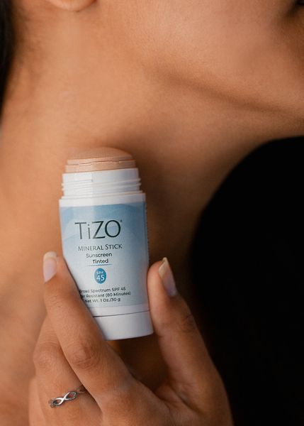 TiZO Мінеральний сонцезахисний стік з відтінком Mineral Stick Tinted SPF 45 154 фото